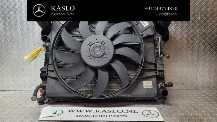 Laddluftkylare från en Mercedes-Benz ML II (164/4JG) 3.0 ML-280 CDI 4-Matic V6 24V 2008