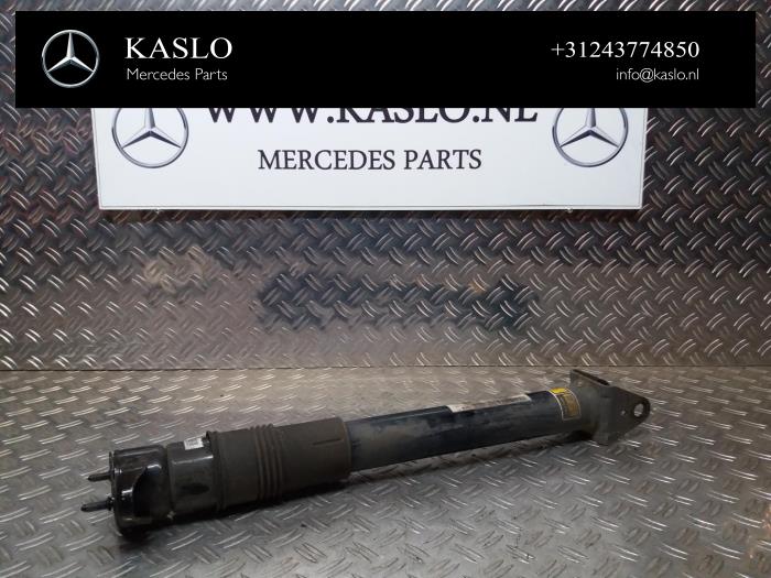 Stötdämpare, höger bak från en Mercedes-Benz ML II (164/4JG) 3.0 ML-280 CDI 4-Matic V6 24V 2008
