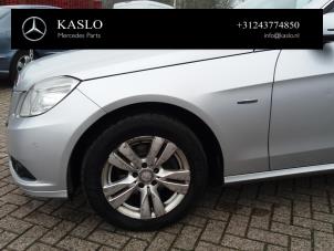 Begagnade Karosshörn, vänster fram Mercedes E (W212) E-220 CDI 16V BlueEfficiency Pris på förfrågan erbjuds av kaslo auto parts