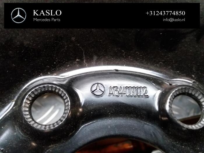 Domkraftsset + reservhjul från en Mercedes-Benz ML II (164/4JG) 3.0 ML-280 CDI 4-Matic V6 24V 2008