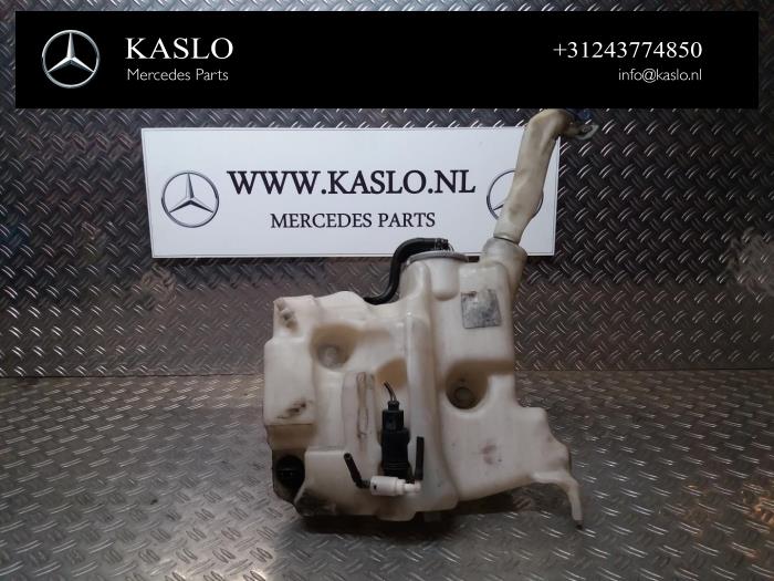 Spolartank, vindruta från en Mercedes-Benz ML II (164/4JG) 3.0 ML-280 CDI 4-Matic V6 24V 2008