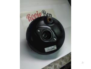 Begagnade Bromsservo Volkswagen Touareg (7PA/PH) 3.0 TDI V6 24V BlueMotion Technology DPF Pris € 200,00 Marginaltabell erbjuds av Rooie Ben autodemontage