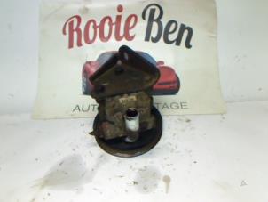 Gebruikte Stuurpomp Chrysler Voyager/Grand Voyager (RG/RS) 2.8 CRD 16V Autom. Prijs € 75,00 Margeregeling aangeboden door Rooie Ben autodemontage