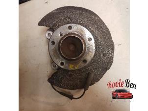 Gebruikte Fusee rechts-voor BMW 3 serie (E90) 320i 16V Corporate Lease Prijs € 50,00 Margeregeling aangeboden door Rooie Ben autodemontage