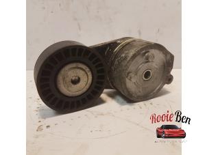 Gebruikte Spanrol Multiriem Fiat 500 (312) 0.9 TwinAir 85 Prijs op aanvraag aangeboden door Rooie Ben autodemontage