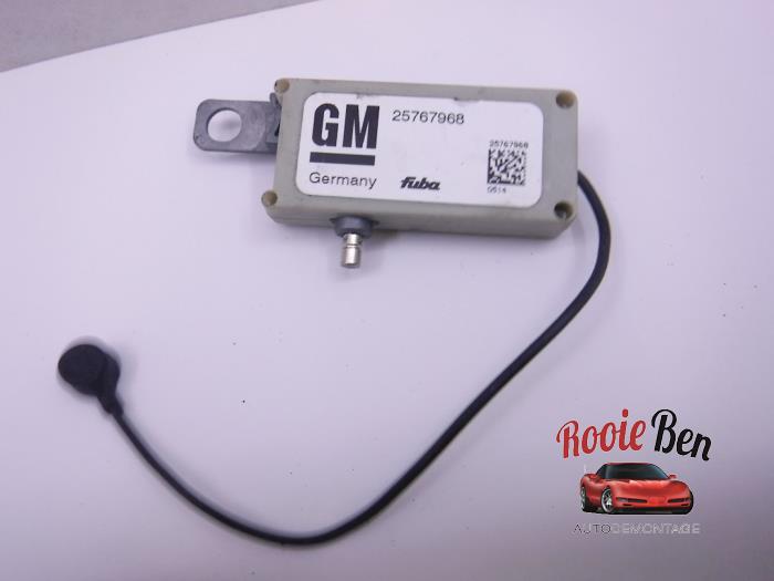 Antennförstärkare från en Cadillac SRX 3.6 V6 24V AWD 2007