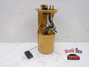 Gebruikte Dieselpomp Volkswagen Crafter 2.5 TDI 30/32/35/46/50 Prijs € 300,00 Margeregeling aangeboden door Rooie Ben autodemontage