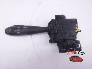 Gebruikte Richtingaanwijzer Schakelaar Kia Picanto (BA) 1.0 12V Prijs € 25,00 Margeregeling aangeboden door Rooie Ben autodemontage
