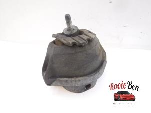 Używane Wspornik silnika BMW 6 serie (E64) 650 i 4.8 V8 32V Cena € 50,00 Procedura marży oferowane przez Rooie Ben autodemontage