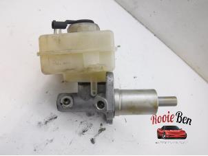 Używane Glówny cylinder hamulcowy BMW 6 serie (E64) 650 i 4.8 V8 32V Cena € 50,00 Procedura marży oferowane przez Rooie Ben autodemontage