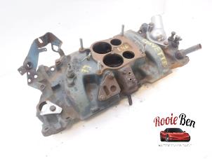 Begagnade Insugsrör Chevrolet Corvette (C3) 5.7 V8 4BBL. Pris på förfrågan erbjuds av Rooie Ben autodemontage