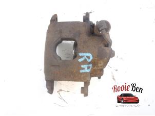 Begagnade Bakre bromsok, höger Cadillac Seville (K-body) 5.7 EFI Pris € 25,00 Marginaltabell erbjuds av Rooie Ben autodemontage