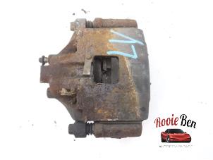 Begagnade Främre bromsok, vänster Cadillac Seville (K-body) 4.6 STS/North Star V8 32V Pris € 20,00 Marginaltabell erbjuds av Rooie Ben autodemontage