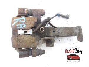 Begagnade Bakre bromsok, höger Cadillac Seville (K-body) 4.6 STS/North Star V8 32V Pris € 25,00 Marginaltabell erbjuds av Rooie Ben autodemontage