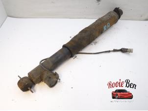 Begagnade Stötdämpare, höger bak Cadillac Seville (K-body) 4.6 STS/North Star V8 32V Pris på förfrågan erbjuds av Rooie Ben autodemontage