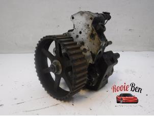 Begagnade Dieselpump Renault Trafic New (JL) 1.9 dCi 82 16V Pris på förfrågan erbjuds av Rooie Ben autodemontage