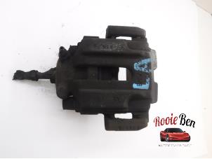 Gebruikte Remklauw (Tang) links-achter BMW 3 serie (E90) 330i 24V Prijs € 20,00 Margeregeling aangeboden door Rooie Ben autodemontage