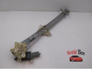 Gebruikte Raammechaniek 4Deurs links-voor Suzuki Celerio (LF) 1.0 12V Dualjet Prijs € 50,00 Margeregeling aangeboden door Rooie Ben autodemontage