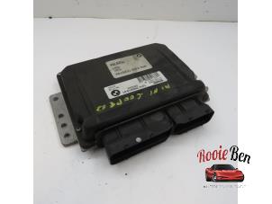 Używane Komputer sterowania silnika BMW Mini One/Cooper (R50) 1.6 16V Cooper Cena € 50,00 Procedura marży oferowane przez Rooie Ben autodemontage