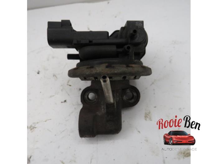 EGR Klep van een Ford (USA) Mustang V Convertible 4.0 V6 2006