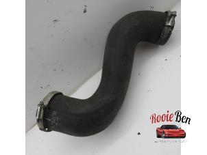 Begagnade Laddluftkylarslang Volkswagen Amarok 2.0 BiTDI 16V 140 4Motion Pris € 50,00 Marginaltabell erbjuds av Rooie Ben autodemontage