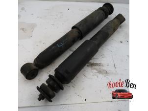 Begagnade Stötfångarset Dodge Ram 1500 (DR/DH/D1/DC/DM) 5.7 V8 Hemi 1500 4x2 Pris på förfrågan erbjuds av Rooie Ben autodemontage