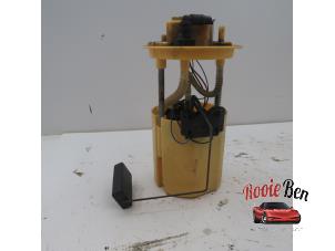 Gebruikte Dieselpomp Fiat Grande Punto (199) 1.3 JTD Multijet 16V Prijs € 300,00 Margeregeling aangeboden door Rooie Ben autodemontage