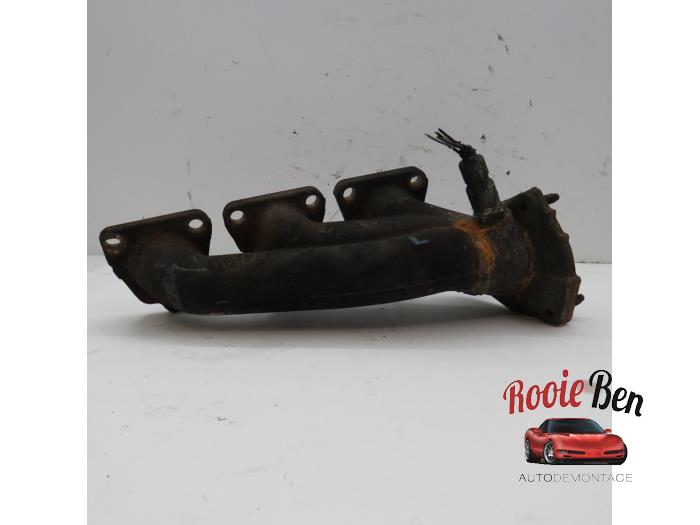 Avgasgrenrör från en Audi A6 (C7) 2.8 V6 24V FSI 2011