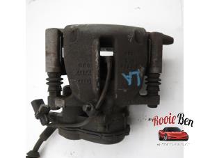 Begagnade Bakre bromsok, vänster Audi A6 (C7) 2.8 V6 24V FSI Pris € 20,00 Marginaltabell erbjuds av Rooie Ben autodemontage