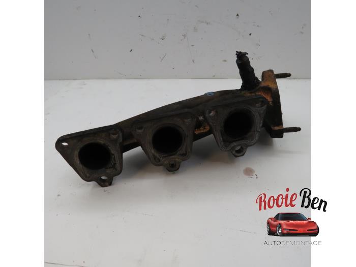 Avgasgrenrör från en Audi A6 (C7) 2.8 V6 24V FSI 2011