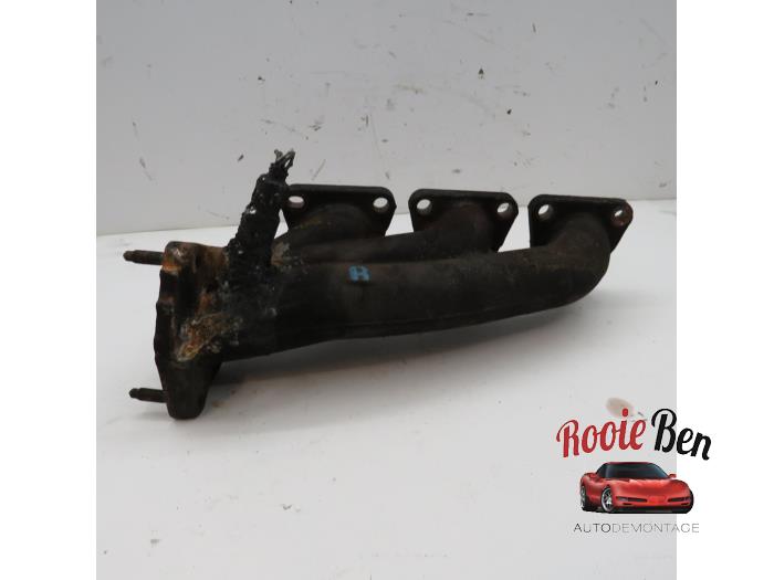 Avgasgrenrör från en Audi A6 (C7) 2.8 V6 24V FSI 2011