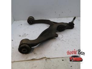 Begagnade Främre undre gaffelben, höger Dodge Ram 3500 Standard Cab (DR/DH/D1/DC/DM) 5.7 V8 Hemi 1500 4x4 Pris på förfrågan erbjuds av Rooie Ben autodemontage