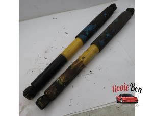 Begagnade Stötfångarset Dodge Ram 3500 Standard Cab (DR/DH/D1/DC/DM) 8.3 1500 SRT-10 Crew Cab Pris på förfrågan erbjuds av Rooie Ben autodemontage