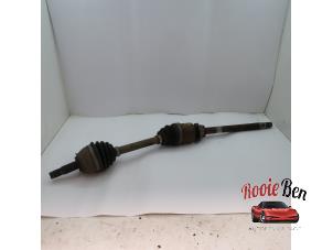 Używane Os napedowa prawy przód Fiat Punto Evo (199) 1.3 JTD Multijet 85 16V Cena € 30,00 Procedura marży oferowane przez Rooie Ben autodemontage