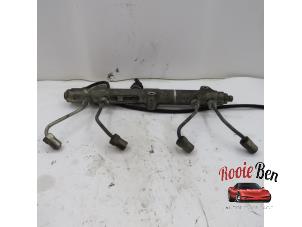 Gebruikte Injector brug Chrysler Voyager/Grand Voyager (RG/RS) 2.8 CRD 16V Autom. (Dodge Ram Van) Prijs op aanvraag aangeboden door Rooie Ben autodemontage