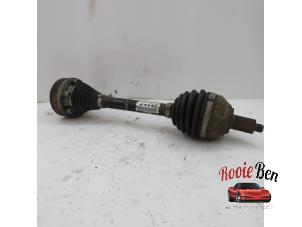 Gebruikte Aandrijfas links-voor Skoda Fabia II Combi 1.2 TDI 12V Greenline Prijs € 30,00 Margeregeling aangeboden door Rooie Ben autodemontage