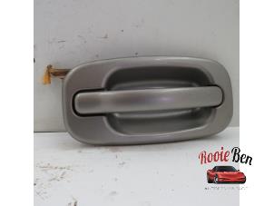 Gebruikte Deurgreep 4Deurs rechts-achter Chevrolet Avalanche 5.3 1500 V8 4WD Prijs op aanvraag aangeboden door Rooie Ben autodemontage