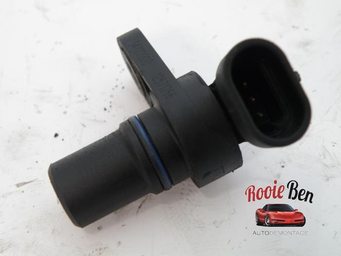 Kamaxelsensor från en Chevrolet TrailBlazer (KC) 4.2 24V AWD 2003