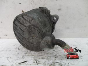 Gebruikte Vacuumpomp (Diesel) Jeep Grand Cherokee (WG/WJ) 2.7 CRD 20V Prijs op aanvraag aangeboden door Rooie Ben autodemontage