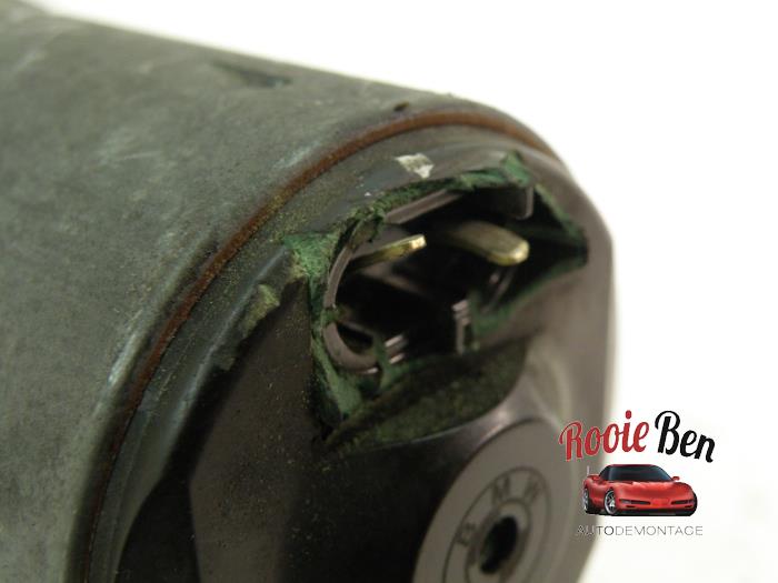 Nokkenas Verstelling van een BMW 3 serie (E90) 330i 24V 2006