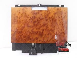 Begagnade Askkopp, fram Volkswagen Touareg (7LA/7L6) 2.5 TDI R5 Pris € 25,00 Marginaltabell erbjuds av Rooie Ben autodemontage