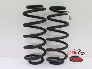 Begagnade Bakre spolfjäder Jeep Wrangler Unlimited (JL) 2.0 XE4 380 16V Pris på förfrågan erbjuds av Rooie Ben autodemontage