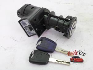 Gebruikte Kontaktslot + Sleutel Fiat Panda (169) 1.2 Fire Prijs € 50,00 Margeregeling aangeboden door Rooie Ben autodemontage