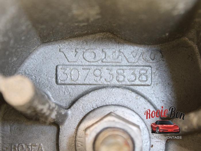 Motorfäste från en Volvo XC90 I 3.2 24V 2008