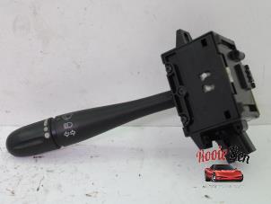 Gebruikte Ruitenwis Schakelaar Chrysler Voyager/Grand Voyager (RG/RS) 2.8 CRD 16V Autom. Prijs € 25,00 Margeregeling aangeboden door Rooie Ben autodemontage