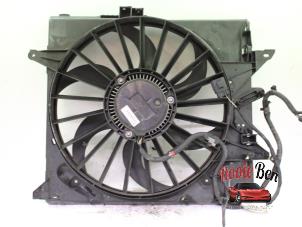 Używane Wentylator Jaguar XF (CC9) 3.0 V6 24V Cena na żądanie oferowane przez Rooie Ben autodemontage