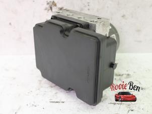 Używane Pompa ABS Hyundai i20 (GBB) 1.0 T-GDI 100 12V Cena € 150,00 Procedura marży oferowane przez Rooie Ben autodemontage