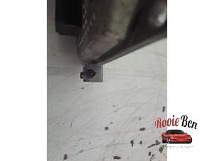 Gebruikte Dynamo Opel Astra H GTC (L08) 1.6 16V Prijs € 45,00 Margeregeling aangeboden door Rooie Ben autodemontage