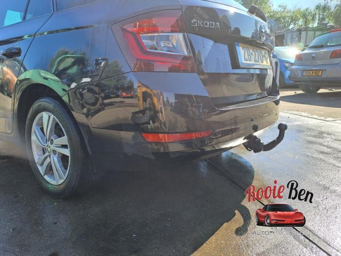 Bakdel (komplett) från en Skoda Fabia III Combi (NJ5) 1.0 TSI 12V 2019