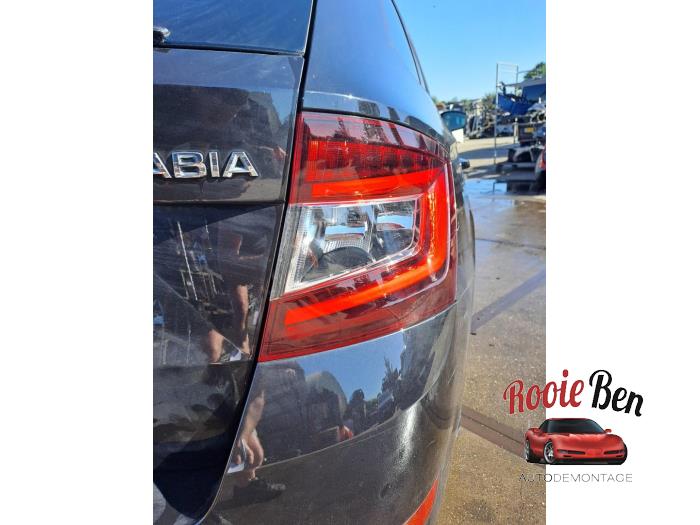 Bakdel (komplett) från en Skoda Fabia III Combi (NJ5) 1.0 TSI 12V 2019